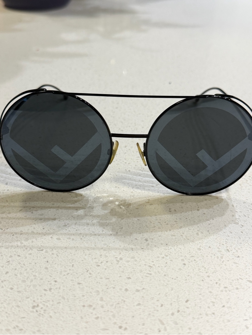 Authentic Fendi Oversized Round FF Logo Sunglasses | Black